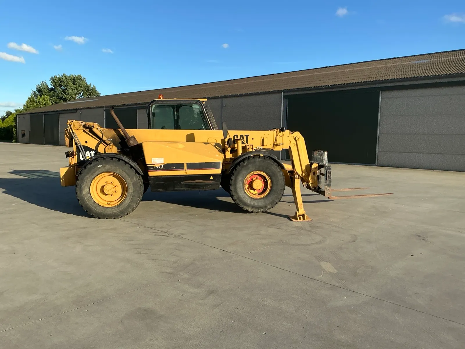 2000 Caterpillar TH63