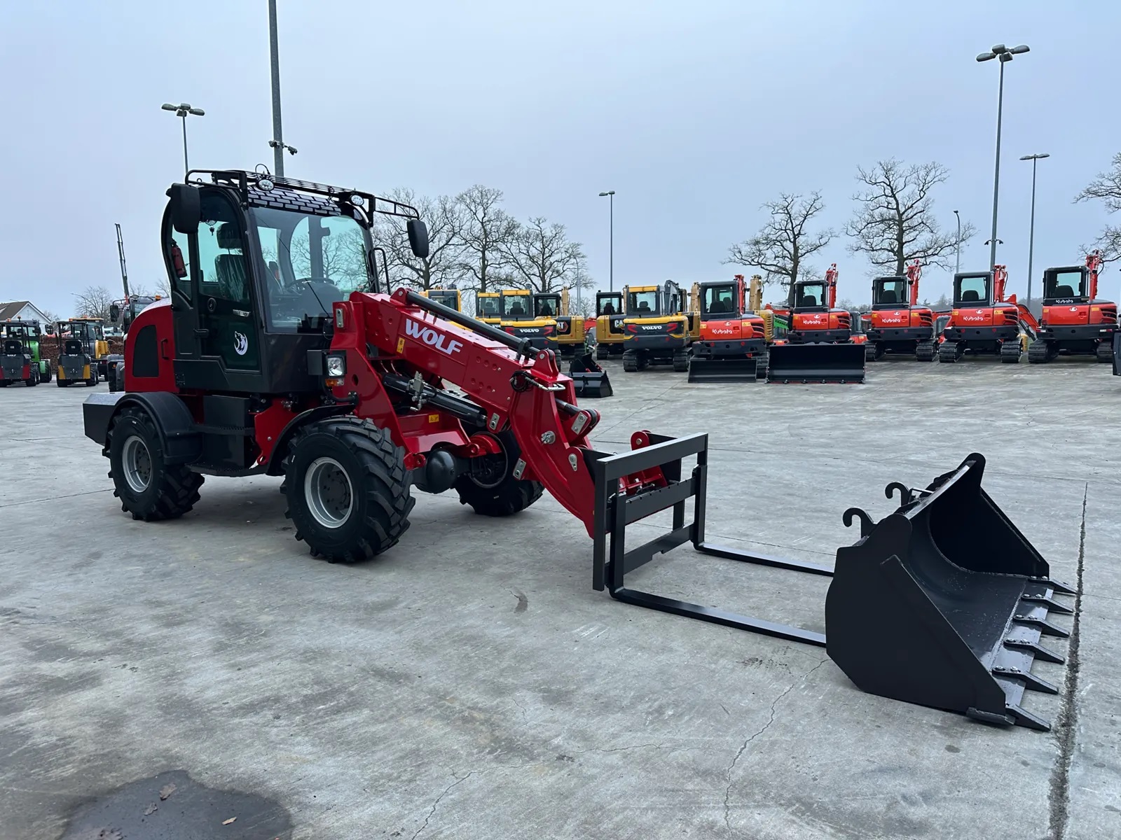 2025 Wolf - WL816T