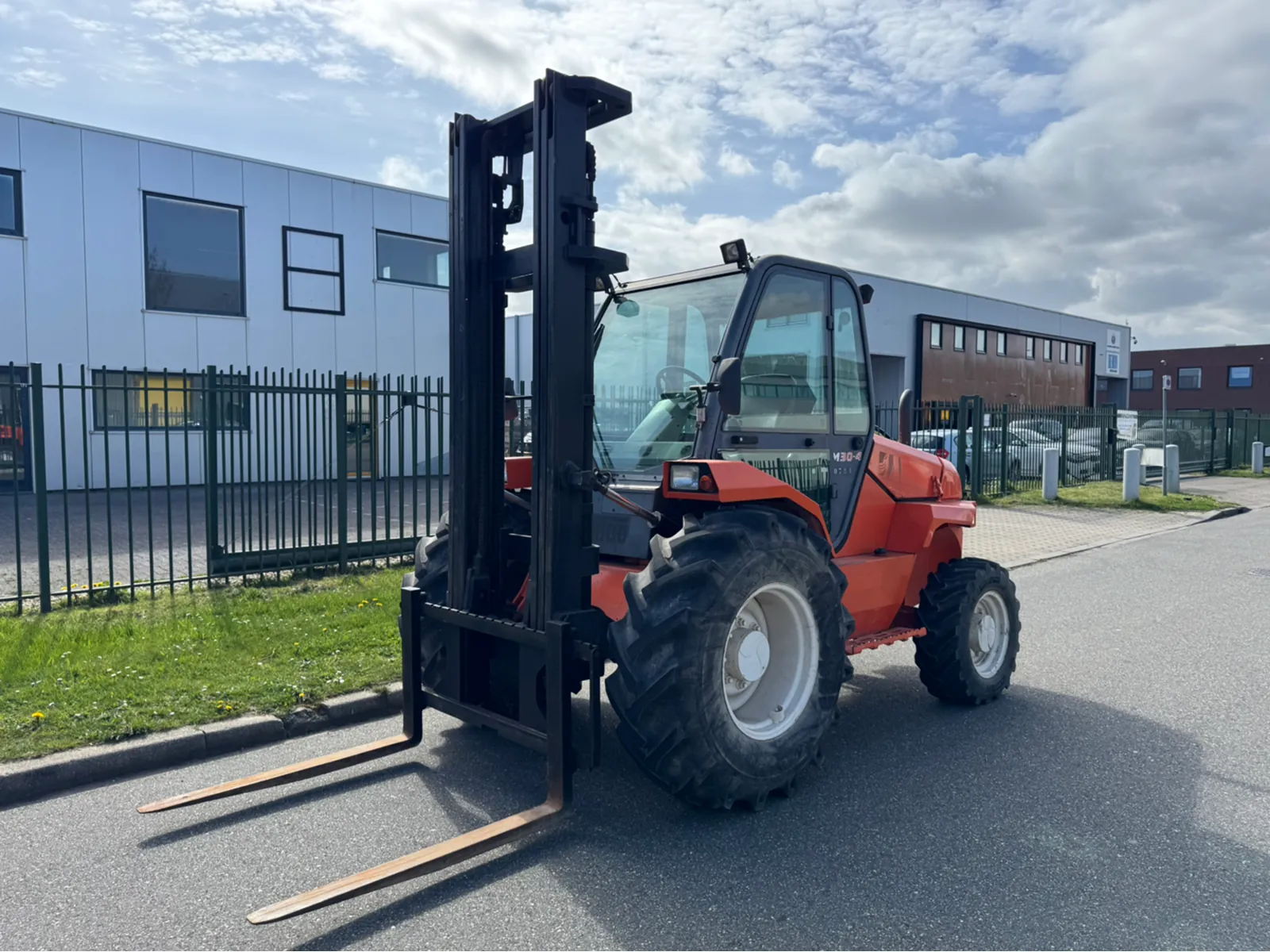 2004 Manitou M 30-4 4x4