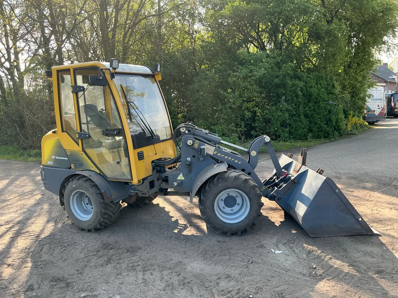 2023 Eurotrac W12 S