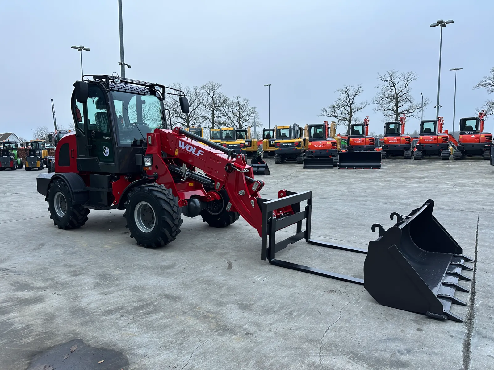2025 Wolf - WL816T