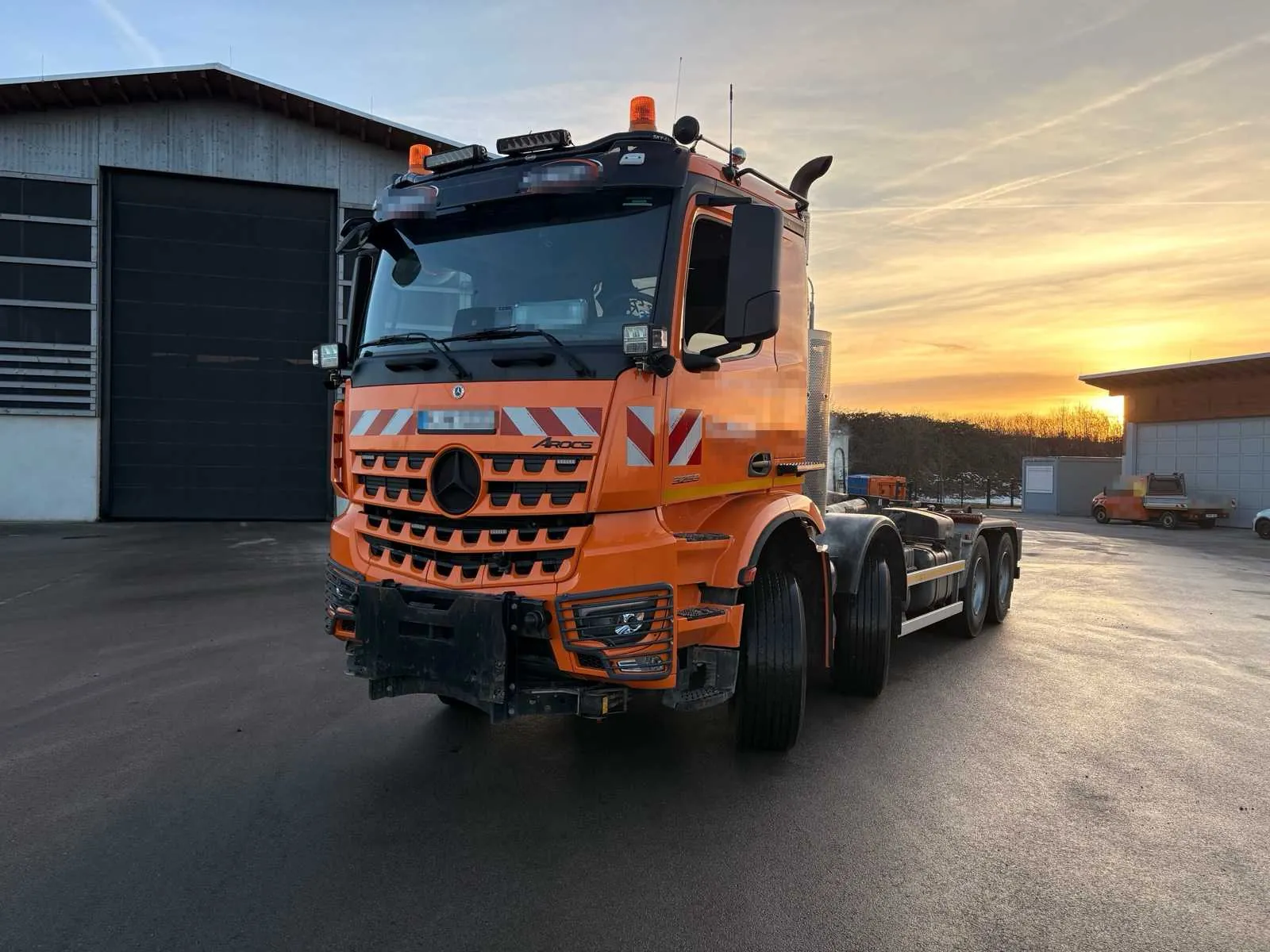 2024 MERCEDERS-BENZ AROCS