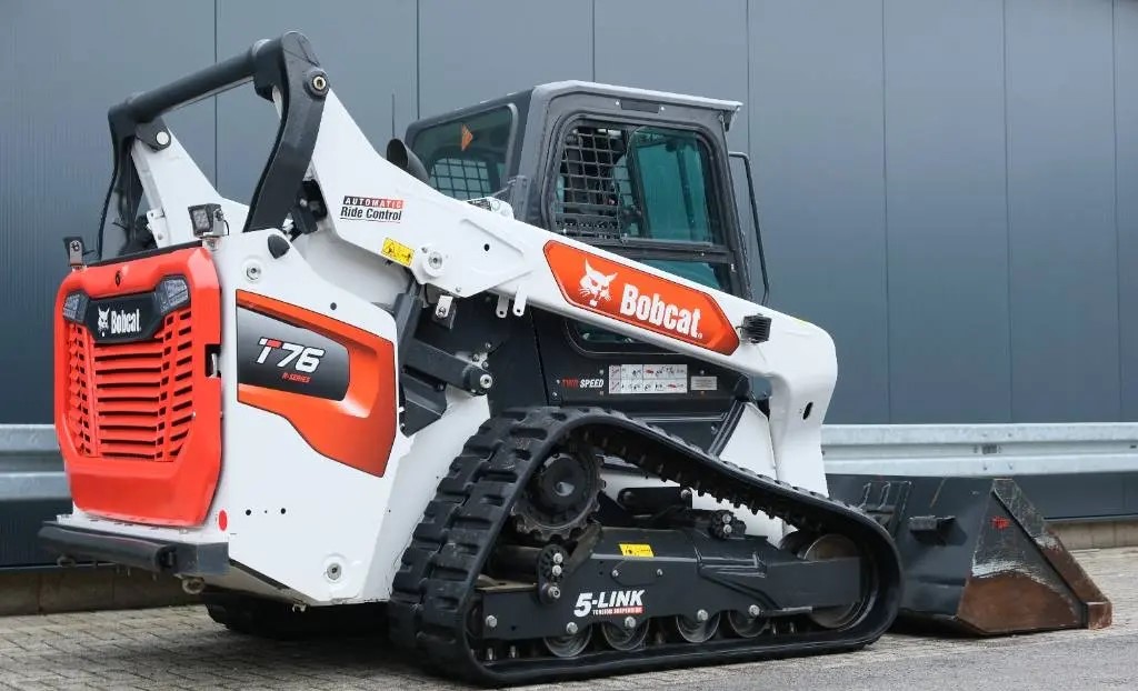 2022 Bobcat T76