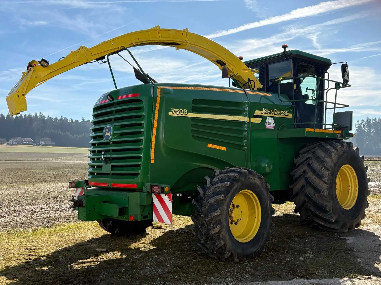 2003 JOHN DEERE 7500