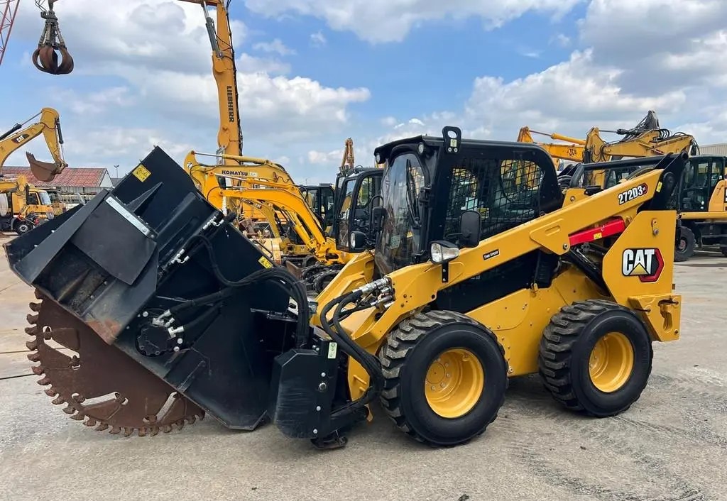 2021 CAT 272D 3XE